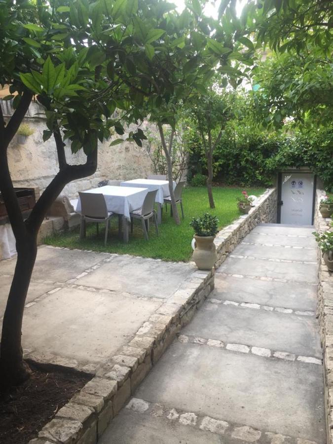 Apartment House Garden Modica